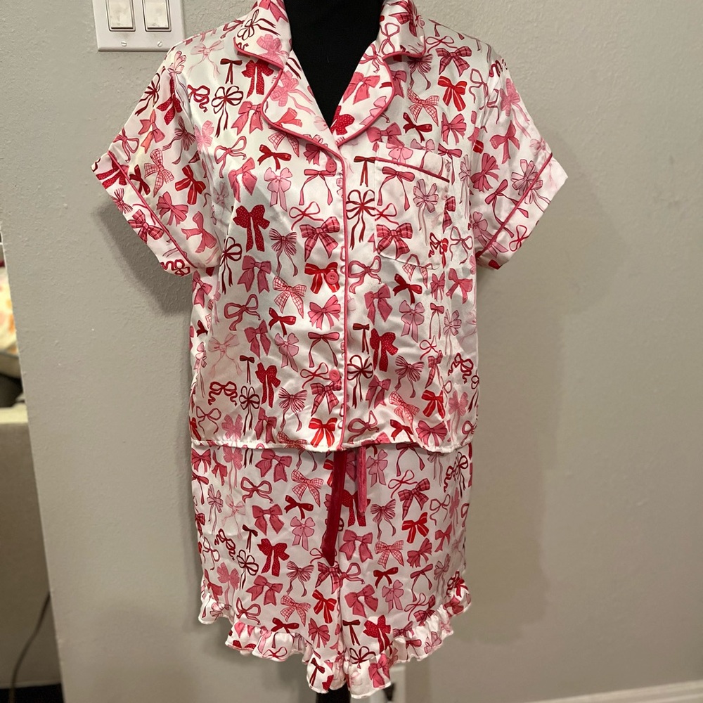 Simply Southern Pink & Red Bow Satin Pajama Set Size L EUC